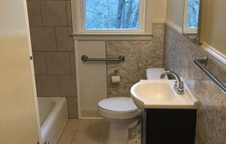 2 beds, 1 bath, $575, Unit #7