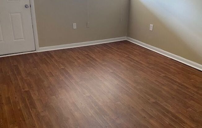 1 bed, 1 bath, 604 sqft, $865, Unit C3