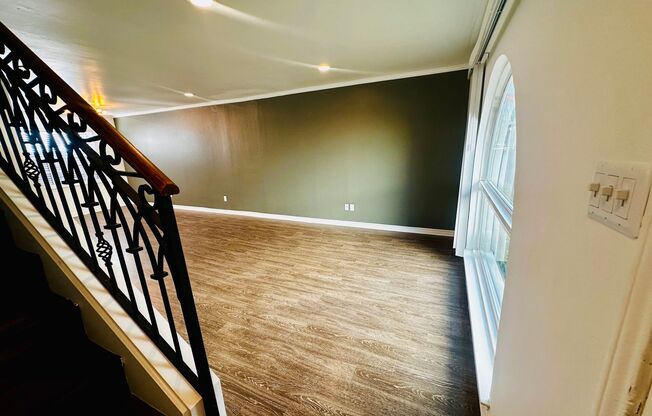 2 beds, 1.5 baths, 957 sqft, $1,675, Unit 112
