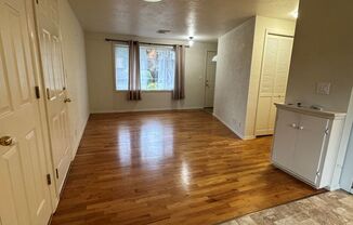 2 beds, 2 baths, 850 sqft, $1,795, Unit 394