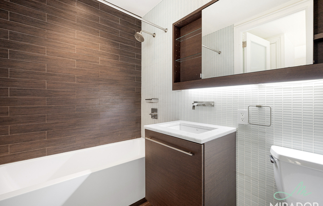 1 bed, 1 bath, $5,500, Unit PHA