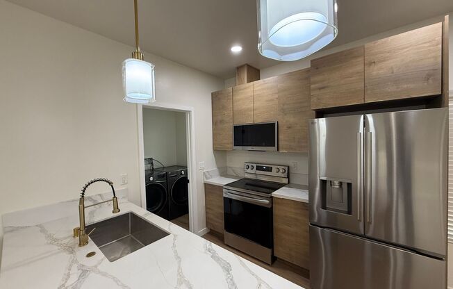 5418-5420 Baja Drive