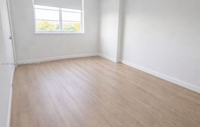 3 beds, 2.5 baths, $4,800, Unit APARTMENT 2106