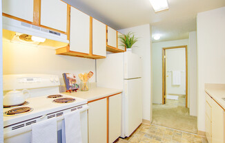 2 beds, 1 bath, 1,000 sqft, $1,925, Unit B-036