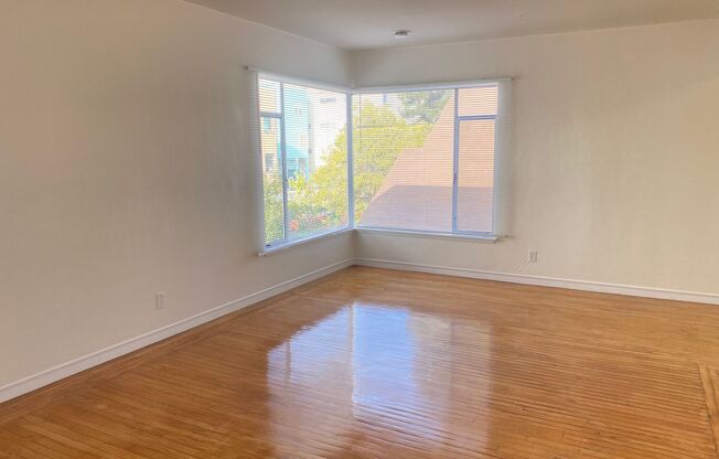 1 bed, 1 bath, 700 sqft, $1,895