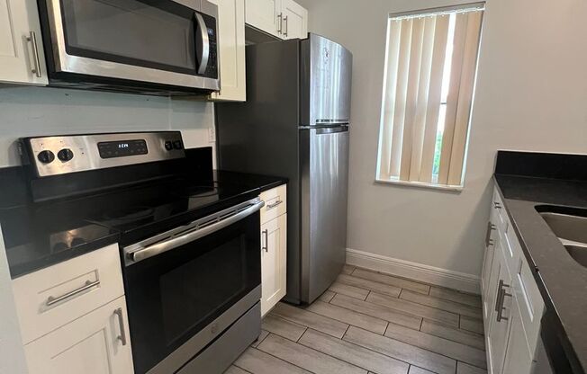 Beautiful 3-bedroom 2 bath single story home in SW Orlando near International Drive