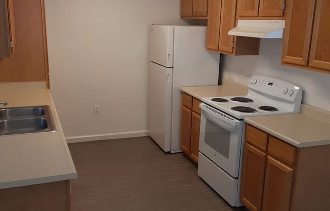 2 beds, 1 bath, 848 sqft, $1,900, Unit 1802