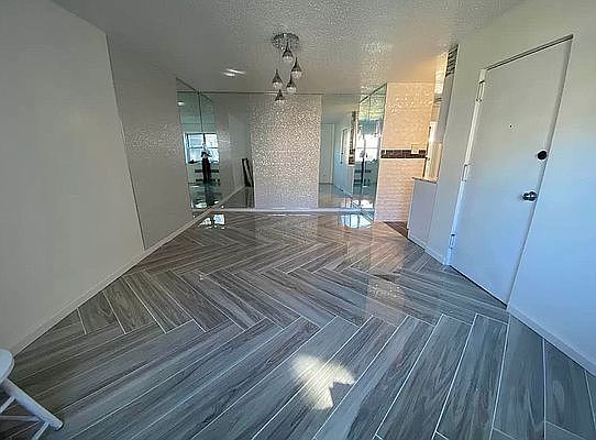 111 18 66 AVE