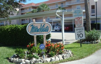 Quail Forest Condo For Rent - Awesome view of the Golf Course!