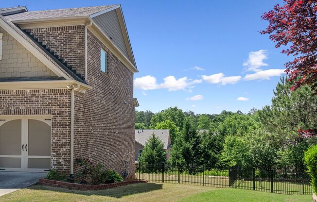 Beautiful Home in Stunning N'hood-Free Storage in Unfinished Basement