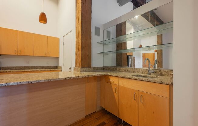 2 beds, 2 baths, 1,060 sqft, $1,250, Unit 209