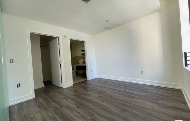 1 bed, 1 bath, 807 sqft, $2,545, Unit 515