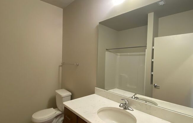 2 beds, 2 baths, 1,145 sqft, $1,800, Unit 371