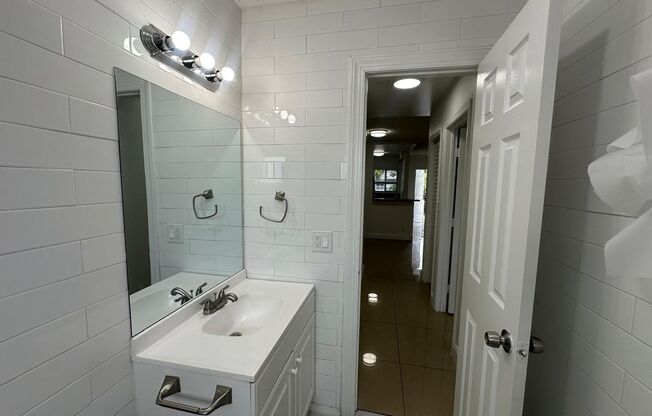 1 bed, 1 bath, 650 sqft, $1,550, Unit 209