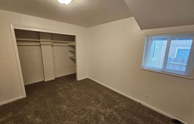 2 beds, 1 bath, $1,250, Unit 303 Colusa St