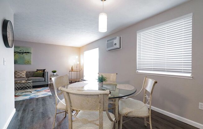 2 beds, 1.5 baths, 1,035 sqft, $1,530, Unit 7-610