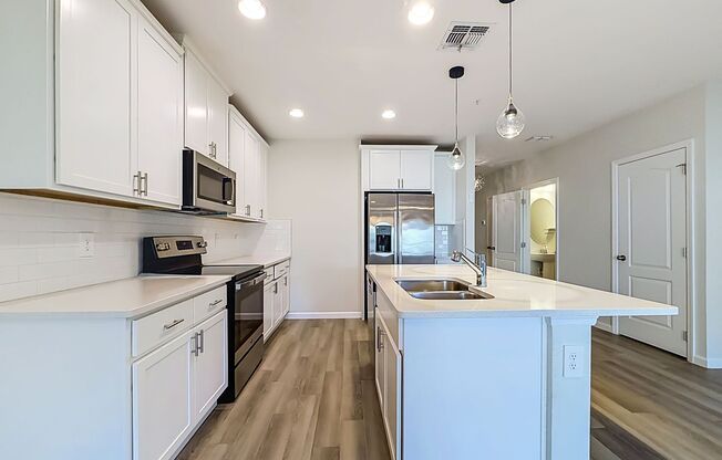 3 beds, 2.5 baths, $2,250