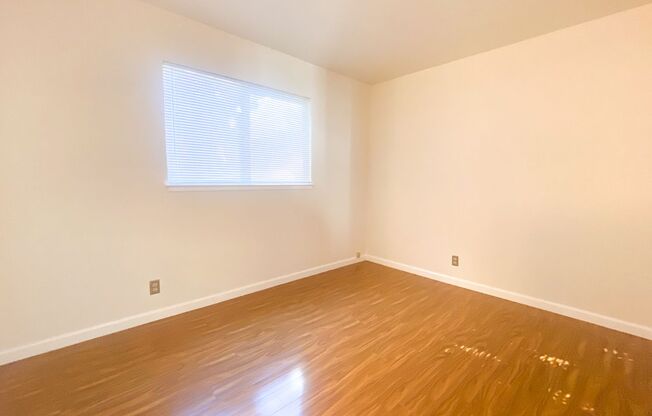 1 bed, 1 bath, $1,995, Unit 07