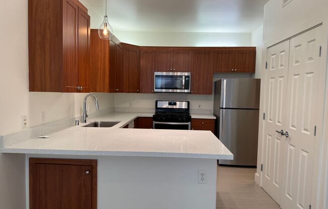 1 bed, 1 bath, 800 sqft, $1,595, Unit D3