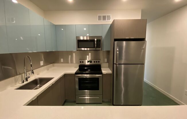 1 bed, 1 bath, 582 sqft, $2,295, Unit 304