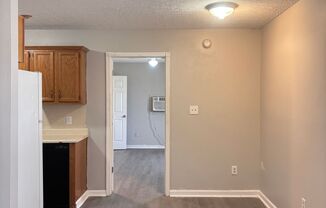 1 bed, 1 bath, 560 sqft, $685, Unit K75