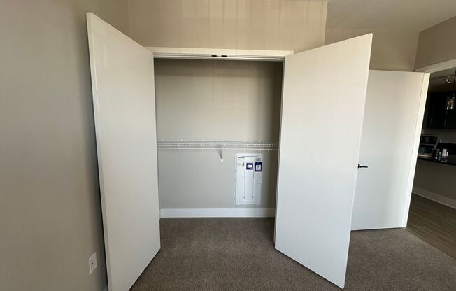 1 bed, 1 bath, 865 sqft, $1,724, Unit 321