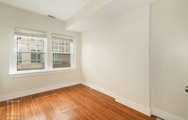 2 beds, 2 baths, $1,800, Unit 19 W. 1st Ave Apt. 201