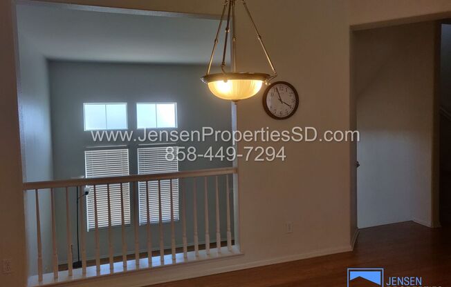 Gorgeous 3br/2.5ba Condo with 2 Car Garage and Washer/Dryer in Unit