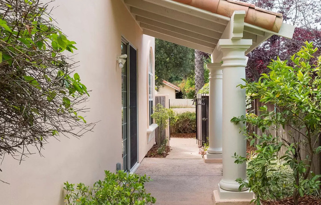 Excellent 4 Bed 2.5 bath Home in a Gated Community