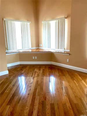 2 beds, 1 bath, $2,700