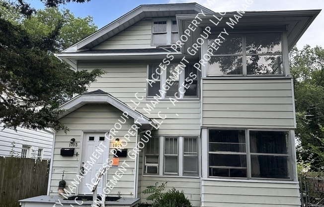 1015 DICKINSON ST SE