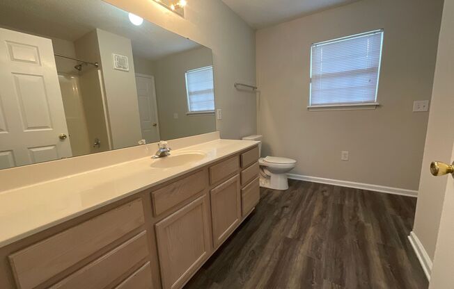 1 bed, 1 bath, 765 sqft, $1,125, Unit 2756-3