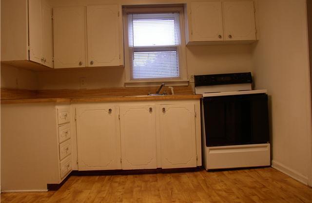 Delightful 1 Bed/1 Bath Home - Quiet Street - Outside Storage Building - Mooresville Graded School District