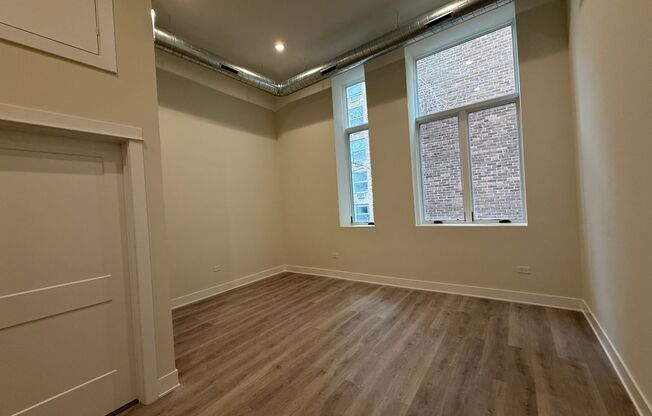 1 bed, 1.5 baths, 689 sqft, $3,375, Unit 208
