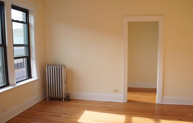 1 bed, 1 bath, 667 sqft, $1,895, Unit Sawyer-305