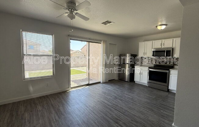 679 W JARDIN DR