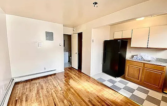 223 9th St