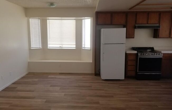 Single Story- 3 Bedroom!!