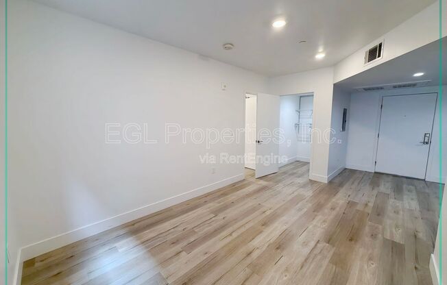 1 bed, 1 bath, 607 sqft, $2,350, Unit 602