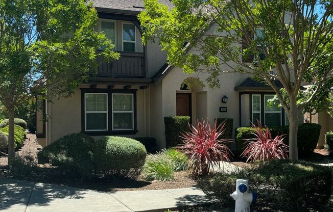 Updated 4 bedroom 3 bathroom Single Family Home in Southeast Santa Rosa with A/C and Solar