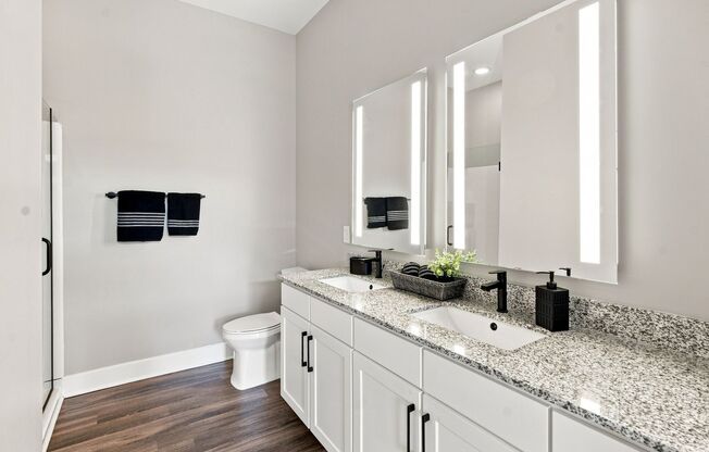 2 beds, 2 baths, 1,140 sqft, $1,715, Unit 400