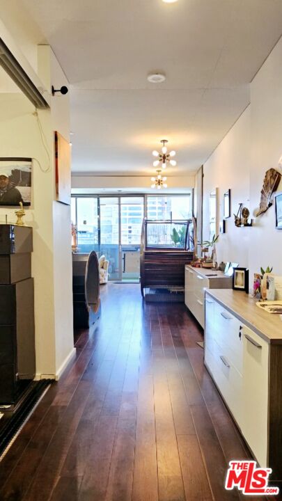 1 bed, 1 bath, 840 sqft, $3,300, Unit 710