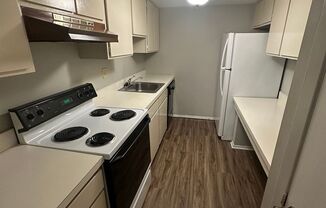 1 bed, 1 bath, $900, Unit # 208