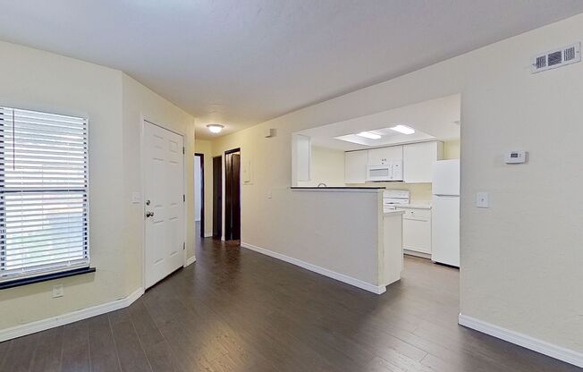 Renovated Townhouse near the Mayport Naval Base!