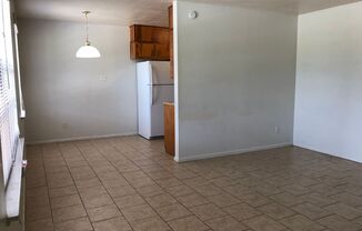 2 beds, 1 bath, 640 sqft, $795, Unit D 6