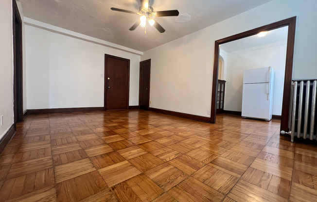 Studio, 1 bath, 400 sqft, $805, Unit 303