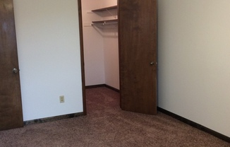 1 bed, 1 bath, 700 sqft, $1,050, Unit 11