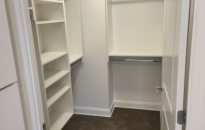 1 bed, 1 bath, 993 sqft, $2,340, Unit 1708