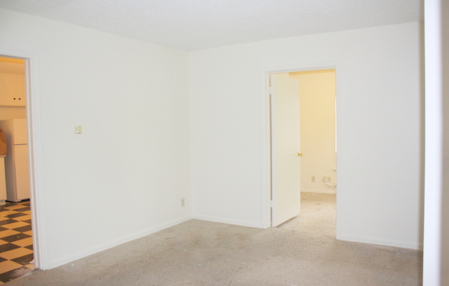 3 beds, 1 bath, $1,895