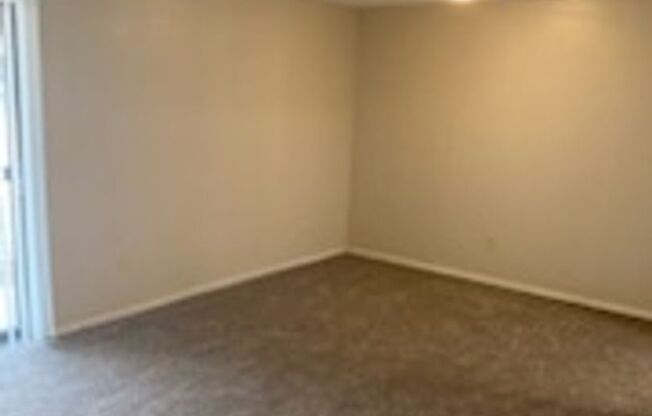 Studio, 1 bath, 520 sqft, $560, Unit 2604-106